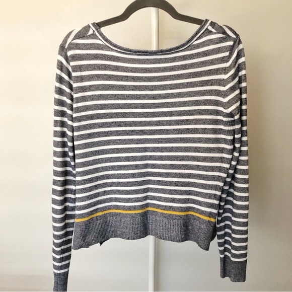 Marie Claire Oversized Relaxed Fit Casual Strips Gray Scoop Neck Sweater. Medium - Picture 5 of 15